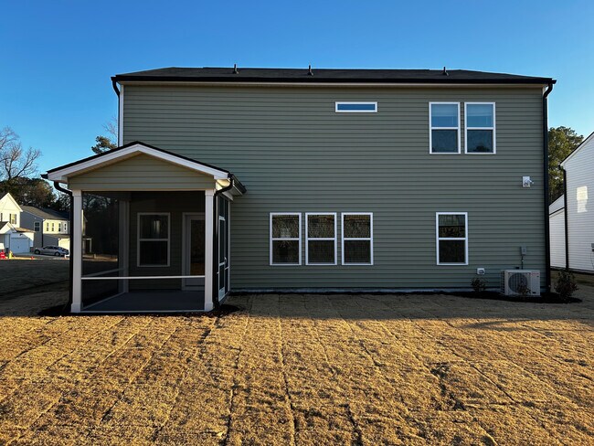 Building Photo - Room in Single Family Home on Dimaggio Dr