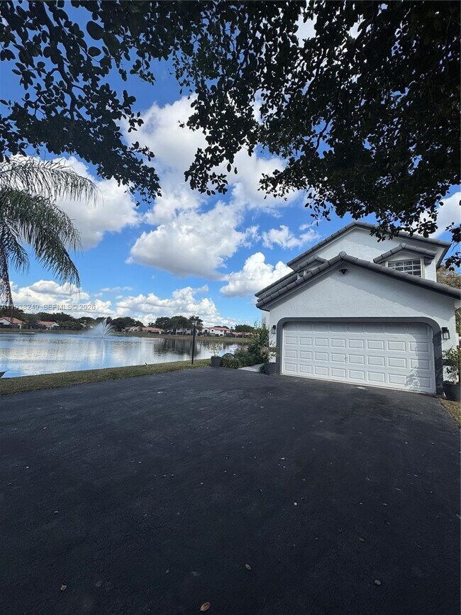 Building Photo - 5235 SW 153rd Ave