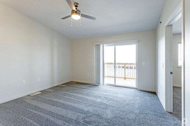 1BR, 1BA - 660SF - City's Edge