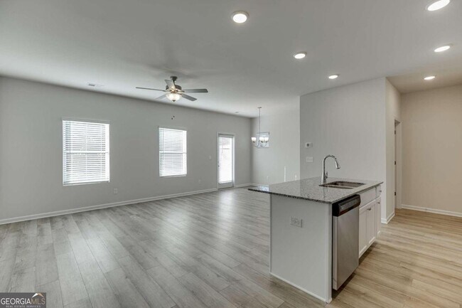Building Photo - 4504 Rutledge Dr