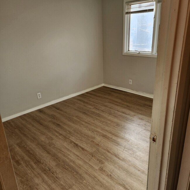 Foto del edificio - 129 B St