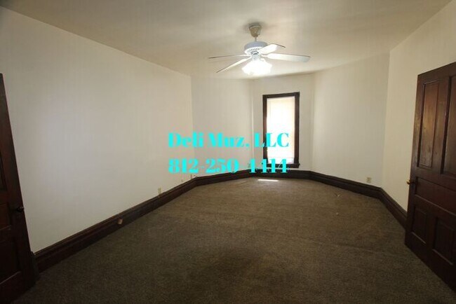 Building Photo - Beautiful 2 Bed, 1 Bath House, Water Included