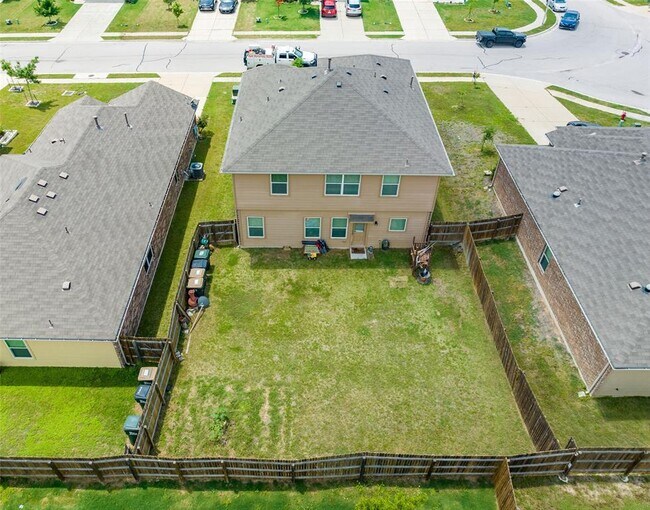Building Photo - 290 Northern Flicker St