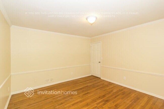 Building Photo - 5100 Greentree Trail