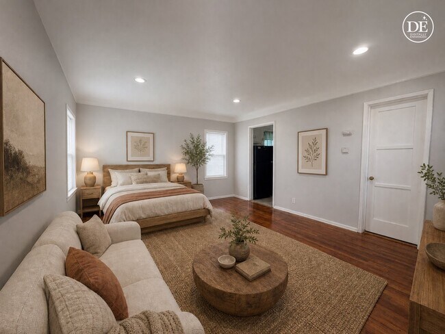 Foto del edificio - 5646 Farmdale Ave