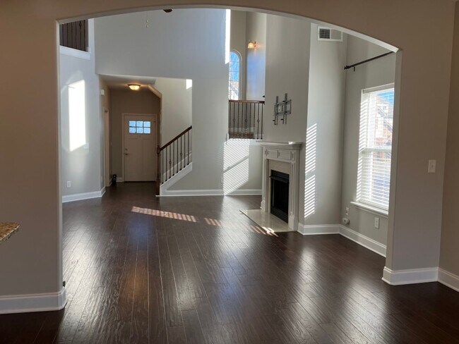 Building Photo - Love where you live!  Stunning home in Canterbury Subdivision