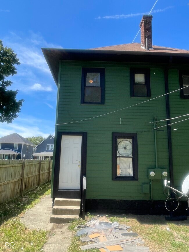 Foto del edificio - 613 N Tacoma Ave