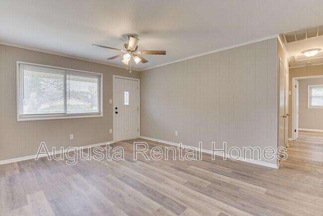 Building Photo - 3330 Young Forest Dr