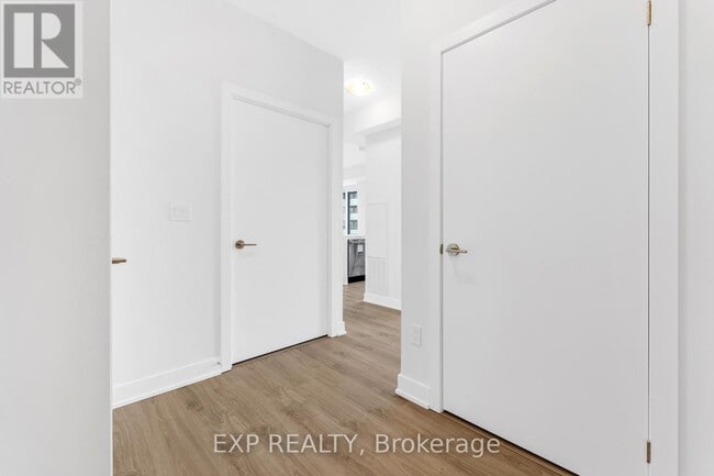 Building Photo - 4130 Parkside Village Dr