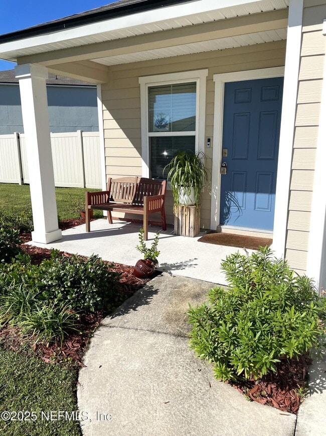 Building Photo - 272 Jarama Cir