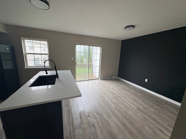 Foto del edificio - 209 Wild Cherry Ln