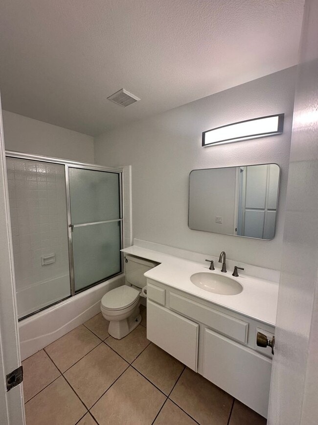 Foto del edificio - # B - BUILDING ON NORTH CANAL STREET