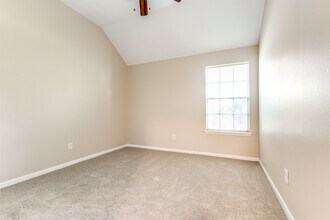 Building Photo - 9635 Therrell Dr