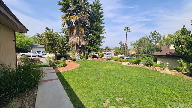 Foto del edificio - 19528 Green Mountain Dr