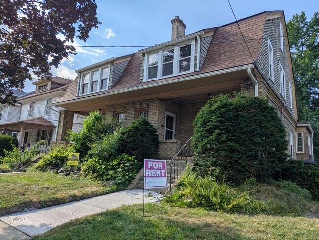 Building Photo - 59 Mull Ave