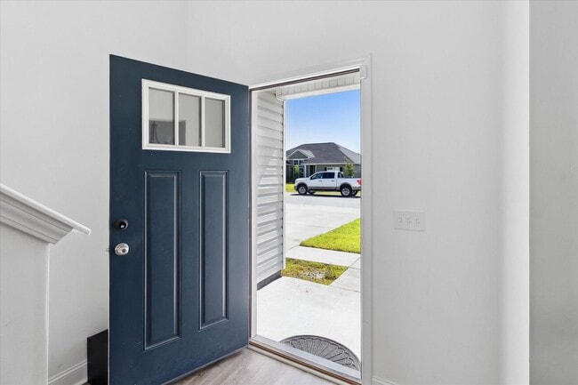 Foto del edificio - AVAILABLE OCTOBER 2025 [PET FRIENDLY]
