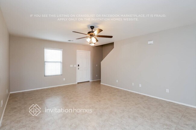 Foto del edificio - 2328 E Meadow Creek Way