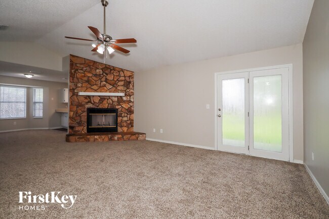 Building Photo - 2966 Russell Oaks Dr
