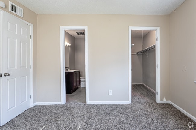 1BR, 1BA - Shadowglen Townhomes + Flats