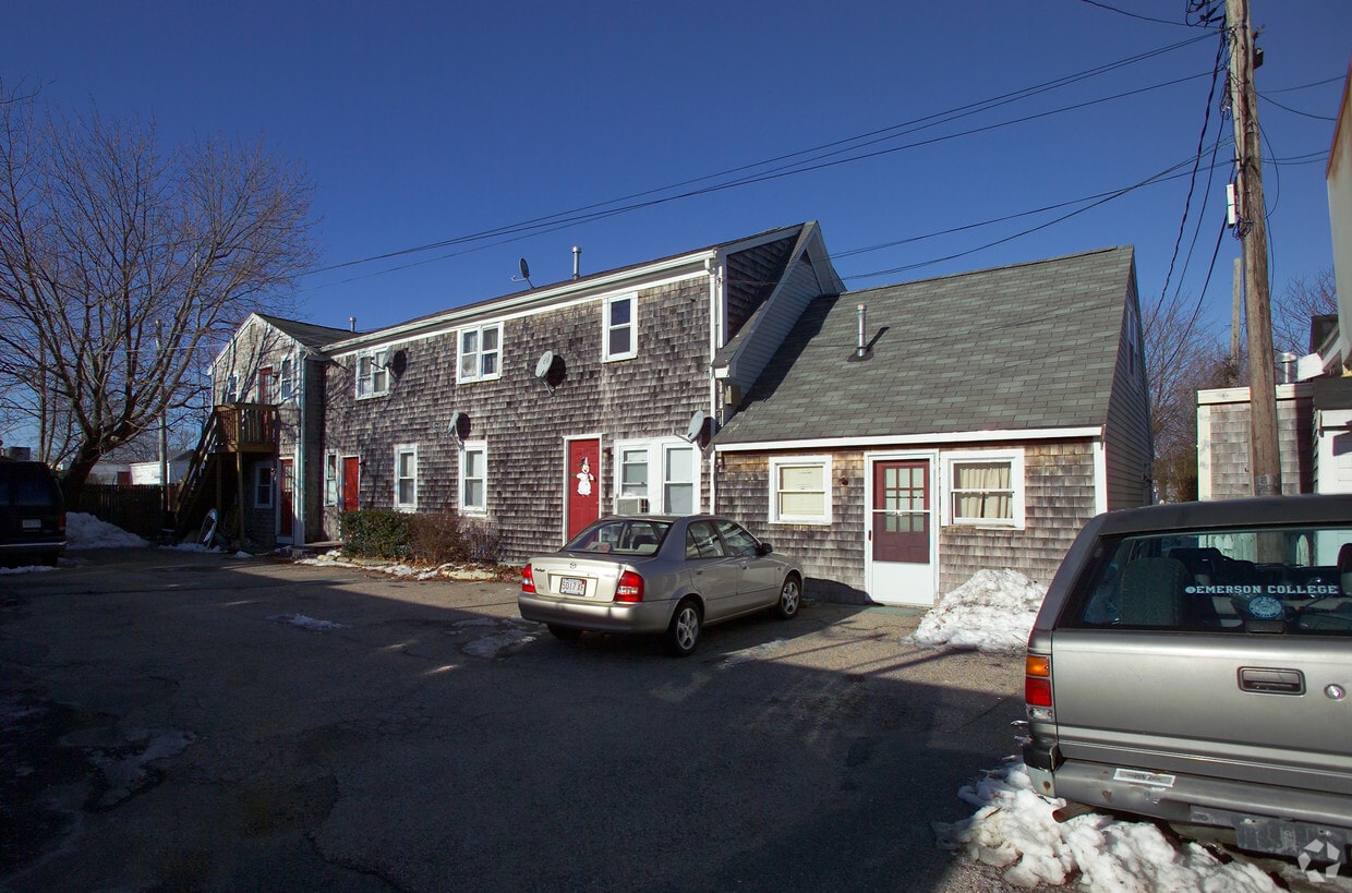 Primary Photo - 580 - 2 Main St