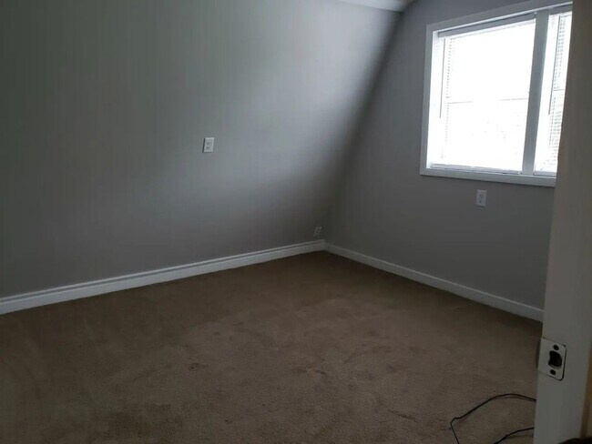 Building Photo - Charming 3BR Condo in Ludowici