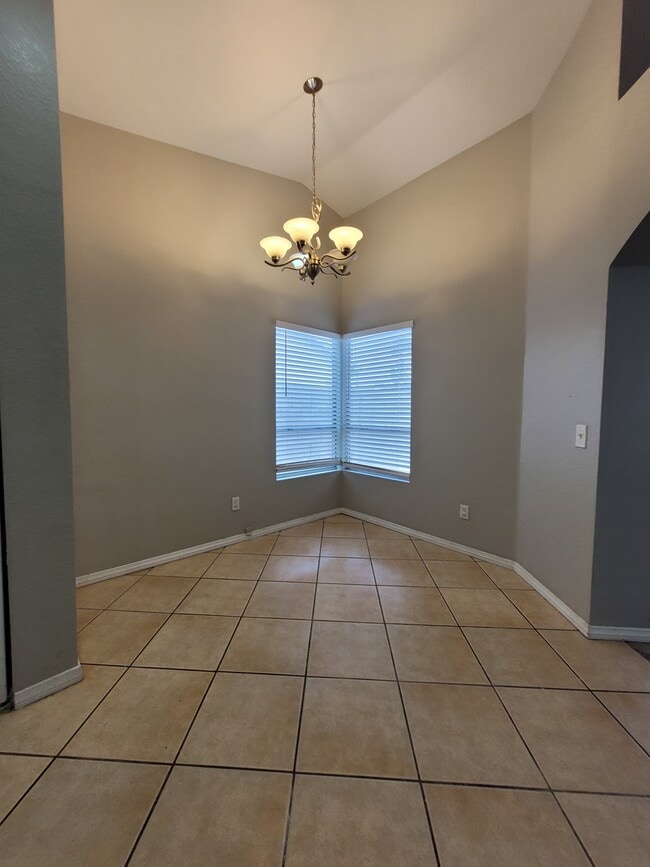 Building Photo - 5104 Crystal Breeze Ln
