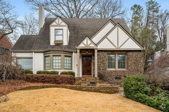 Building Photo - 2896 N Hills Dr NE