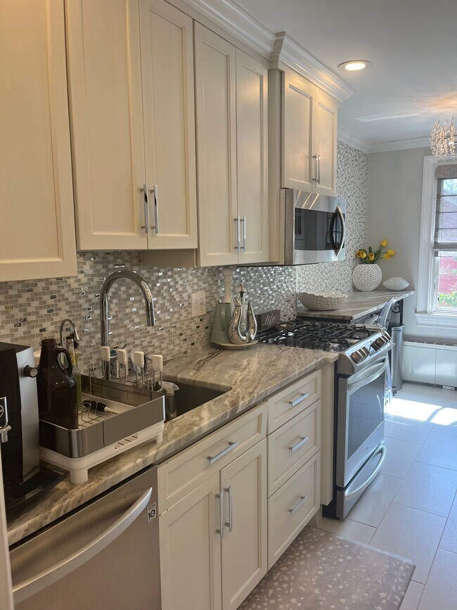 Foto del edificio - 144 7th St