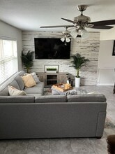 Building Photo - 127 E Silver Sands Dr