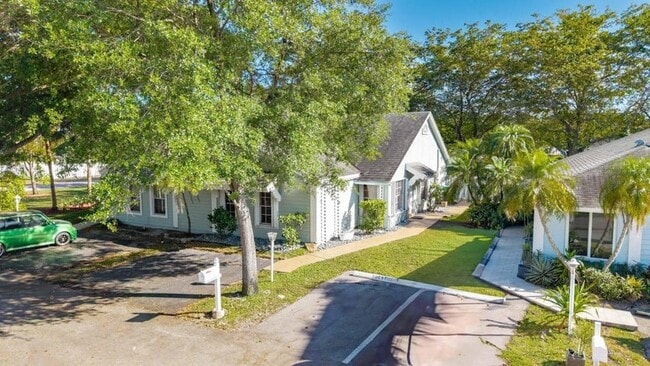 Photo - 11110 SW 9th Pl (Davie, FL) Townhome
