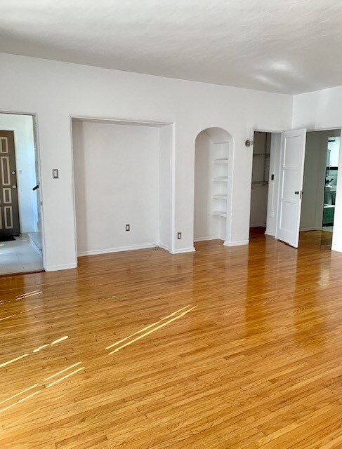 Foto del edificio - 2172 N Commonwealth Ave