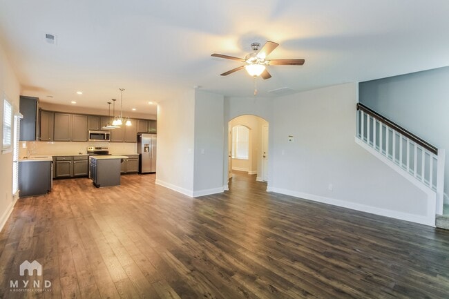 Building Photo - 7881 Waterwillow Dr