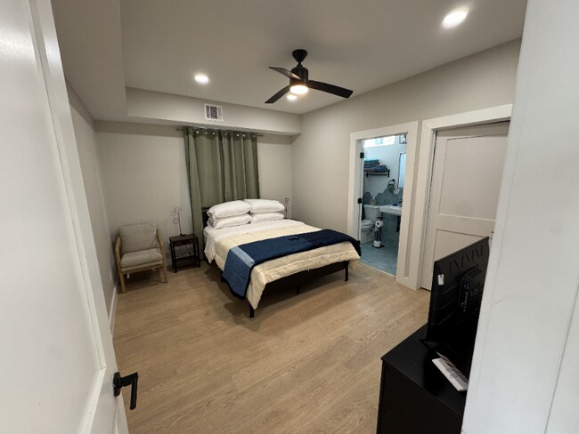 Foto del edificio - 4305 Ave S