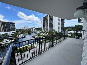 Building Photo - 4750 S Ocean Blvd