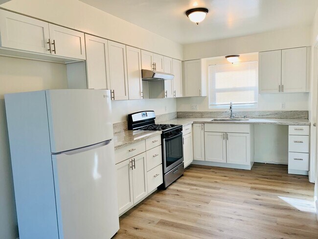 Building Photo - LVW