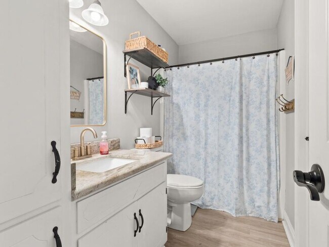 Foto del edificio - 8603 Main St.