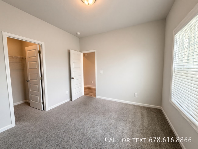 Photo - 213 Logan Crest Ct- House