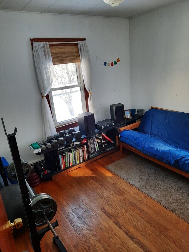 Primary Photo - 163 Etna Rd