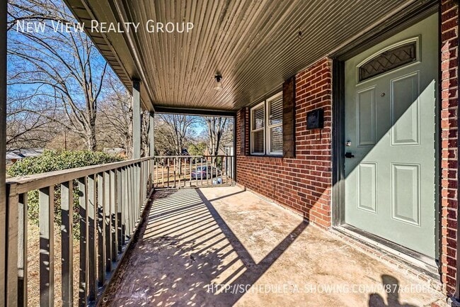 Building Photo - 3430 Mathis Dr