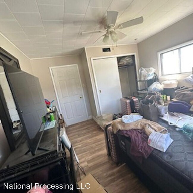 Foto del edificio - 3 br, 2 bath House - 2326 W. Virginia Ave