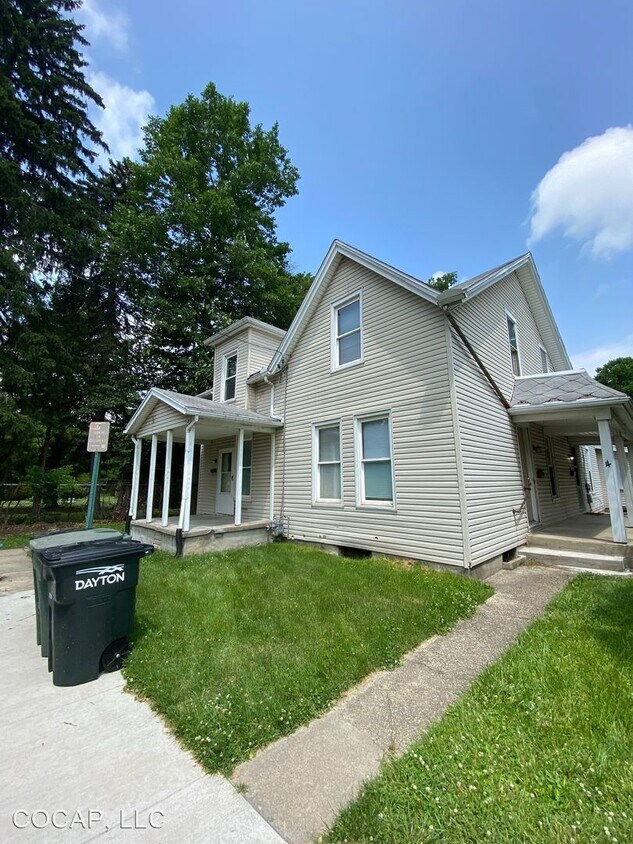 Primary Photo - 2-4 Ware Ave