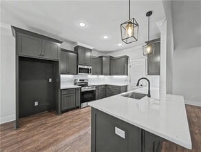 Building Photo - 24 Cromarty Dr