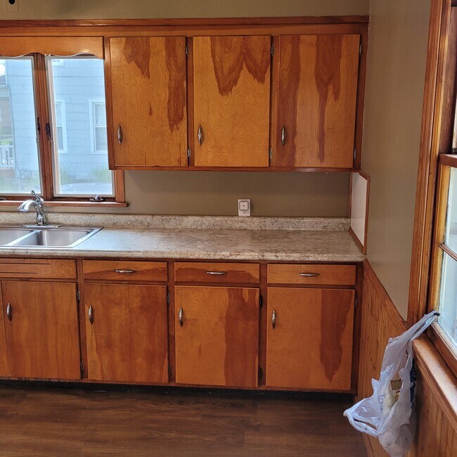 Foto del edificio - 1324 Cherry St