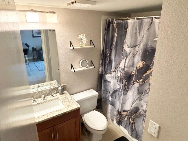 Foto del edificio - 94-543-543 Lumiaina St