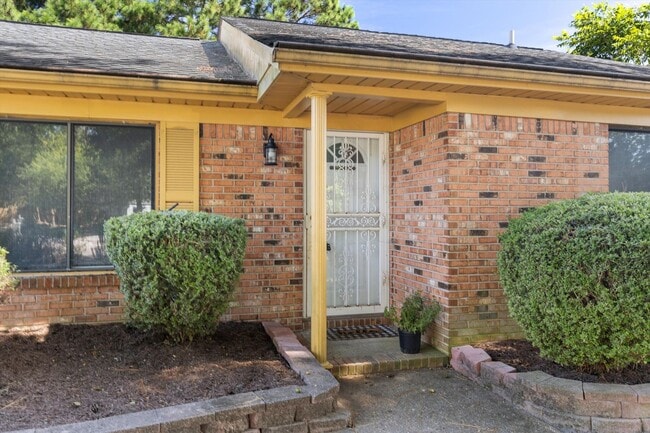 Building Photo - 5404 Stagecoach Trail