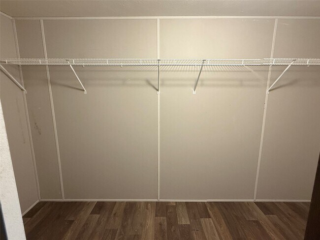 Foto del edificio - 4788 Wickwillow Ln