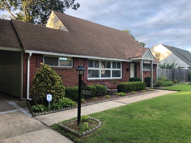 Building Photo - BROMLEY