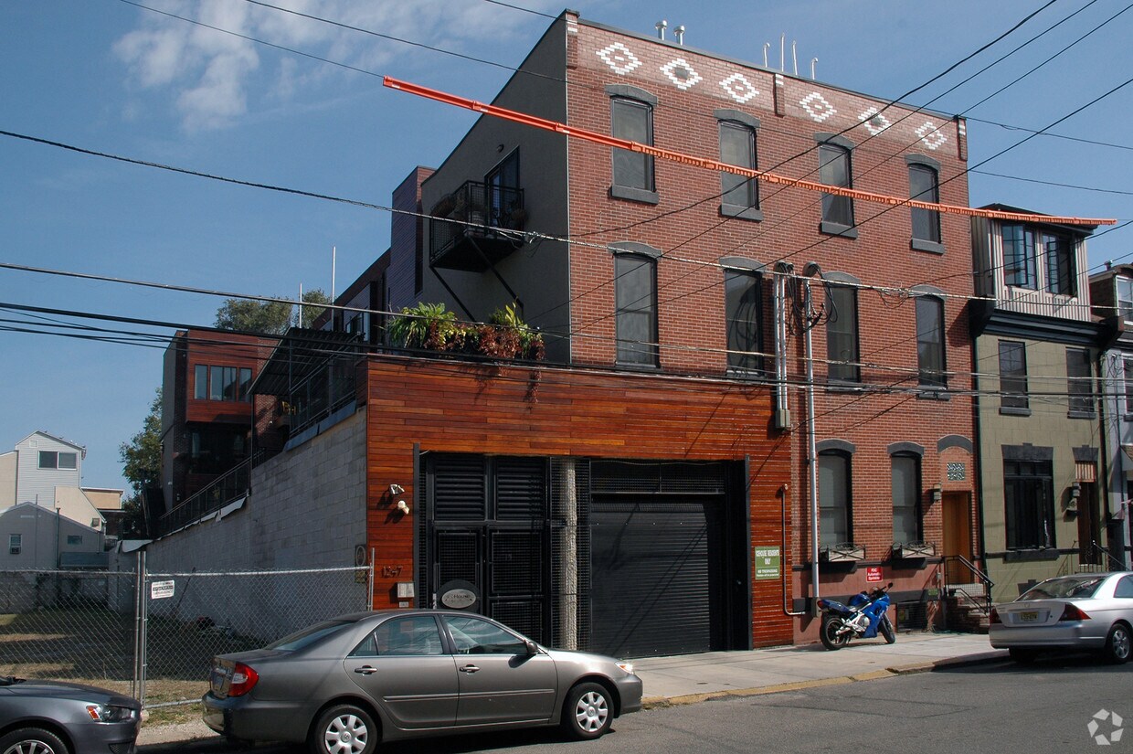 Foto del edificio - 1247-1251 E Columbia Ave
