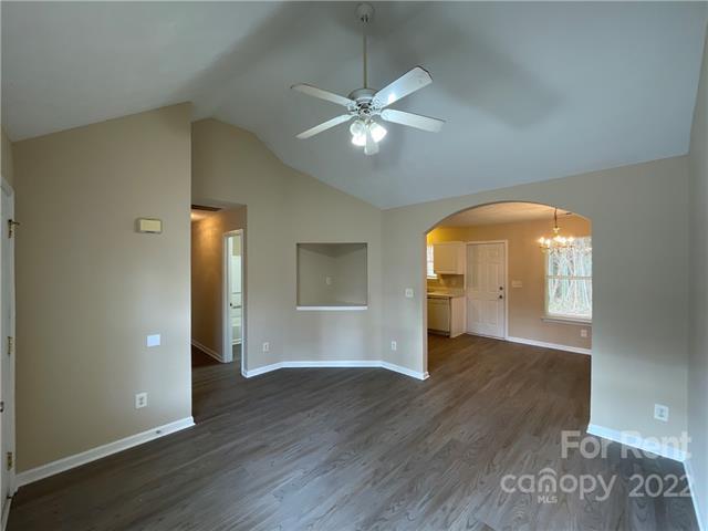 Building Photo - 4120 Parkdale Dr