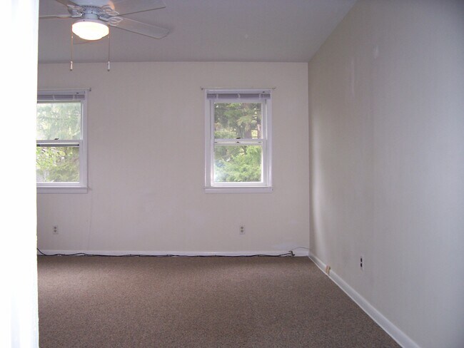 Living Room - 38 Hance St